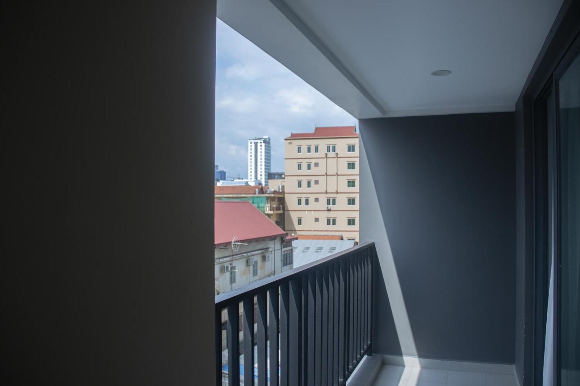 Parc21 Luxury Boutique Hotel Phnom Penh Exterior foto