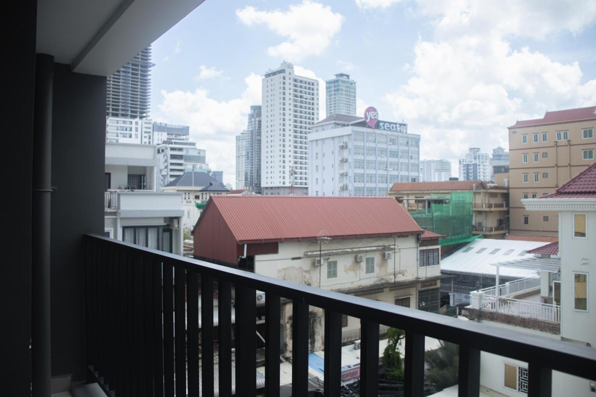 Parc21 Luxury Boutique Hotel Phnom Penh Exterior foto